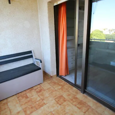 Corintio 4-c Br * Aguadulce (Almeria)